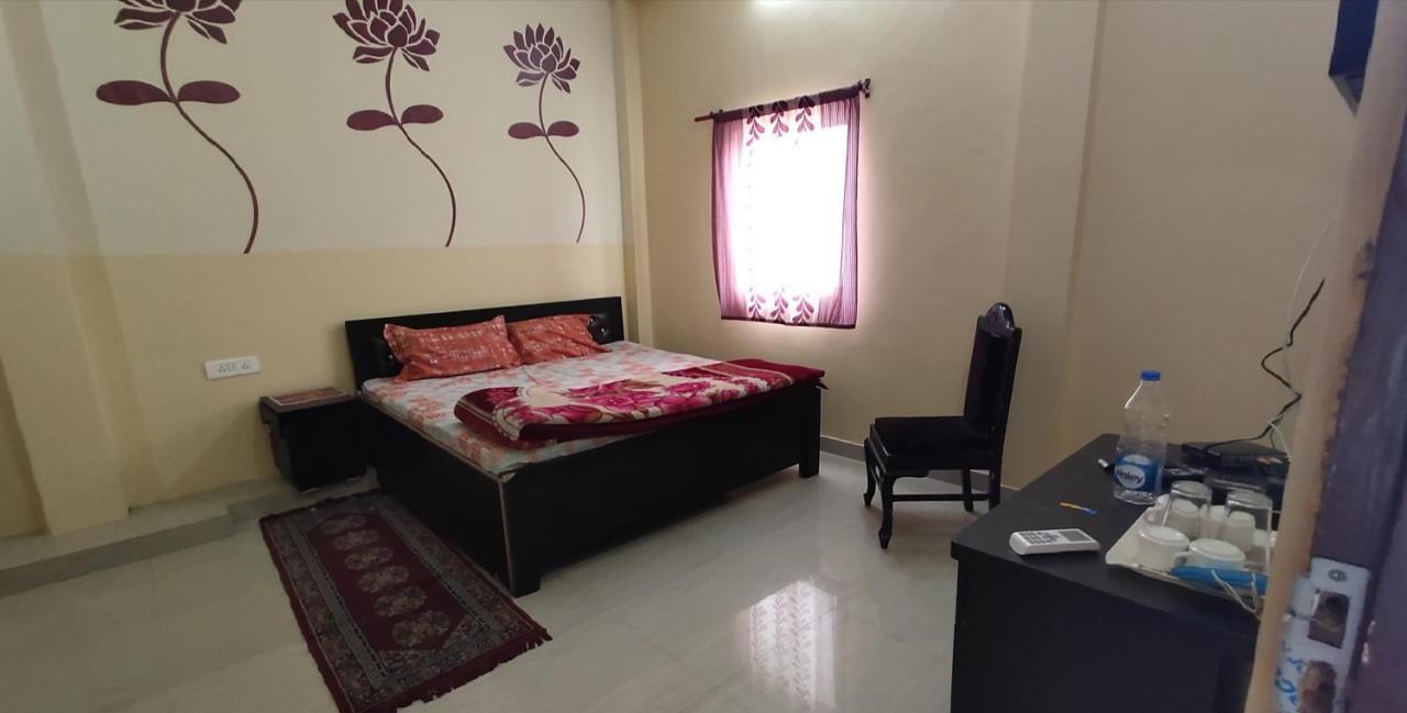 Hotel International & Restaurant Amethi Exterior foto